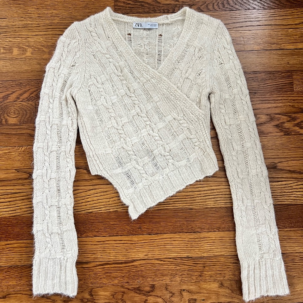Zara Cream Cable Knit Sweater